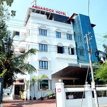 Aquarock Hotel Kazhakuttam Buitenkant foto