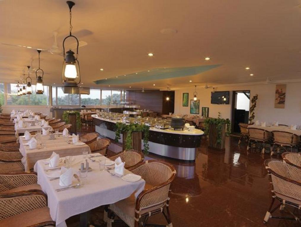 Aquarock Hotel Kazhakuttam Buitenkant foto